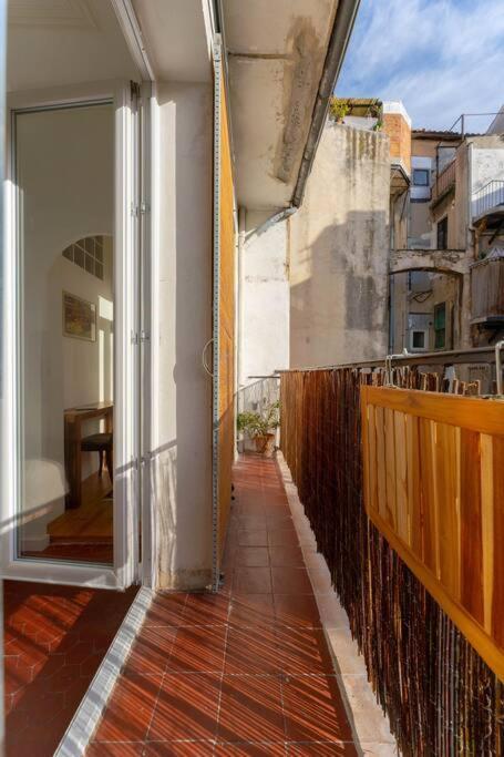 Superbe Appart, Central, Petit Balcon & Vue Place Marseille Exterior photo